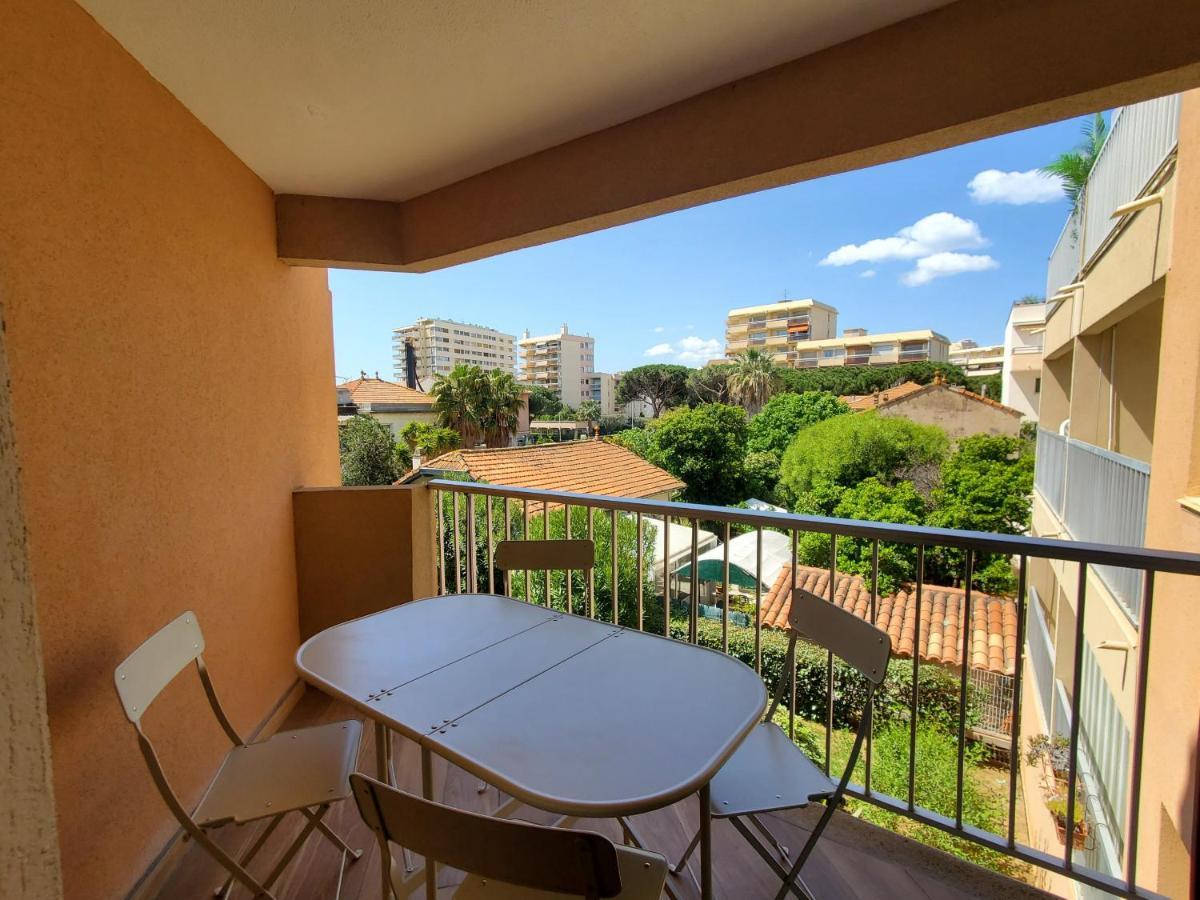 2 Pieces 32M2 Plage A 150M Frejus Bagian luar foto